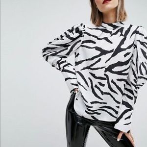 Zebra print balloon sleeve blouse
